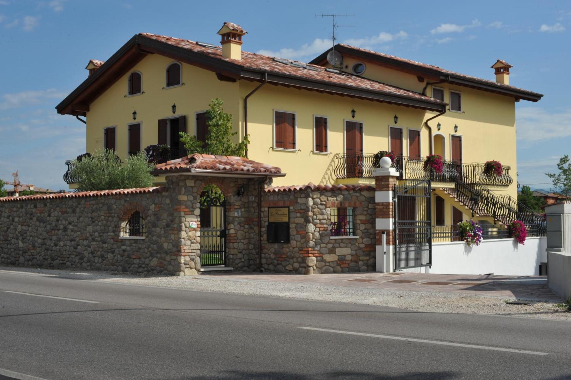 Residenza La Ricciolina Lejlighedshotel Verona Eksteriør billede